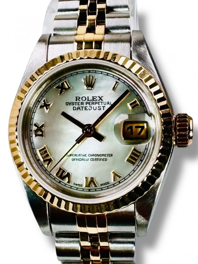 Rolex Datejust 69173   Mother of Pearl Dial