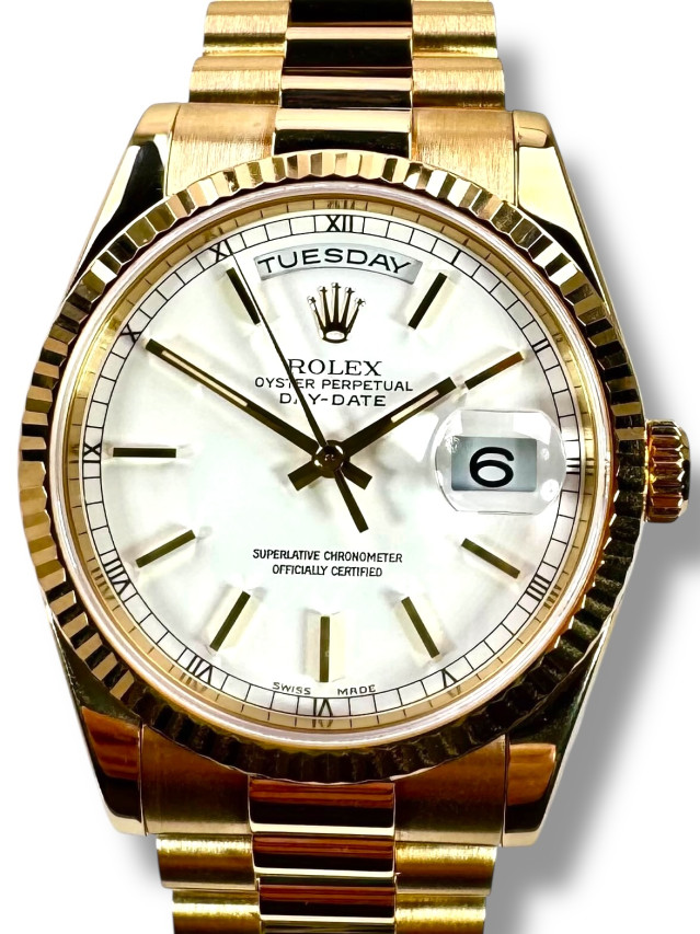 Rolex 118238 Yellow Gold on President, Fluted Bezel White with Gold Roman