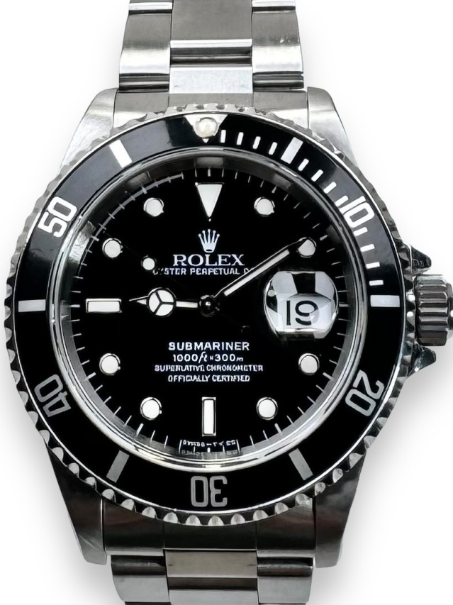 Rolex Submariner 16610 40MM Magnifiecent