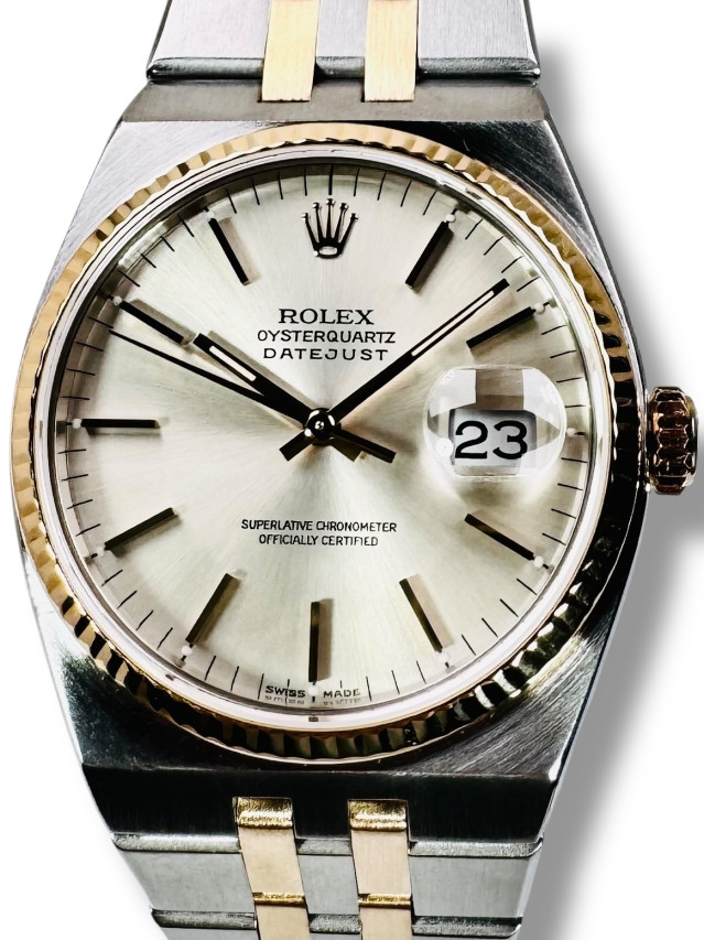 Rolex 17013 Yellow Gold & Steel on Oysterquartz, Fluted Bezel Black with Gold Index