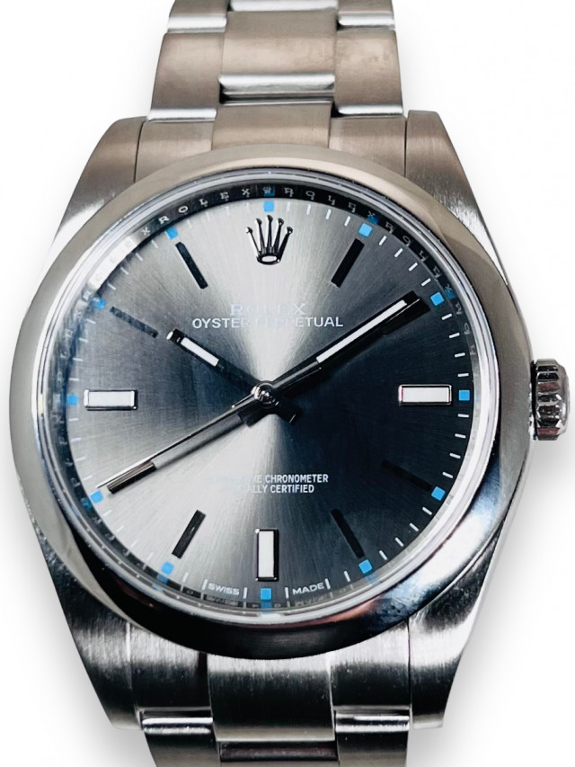 Rolex Oyster Perpetual  114300 39mm