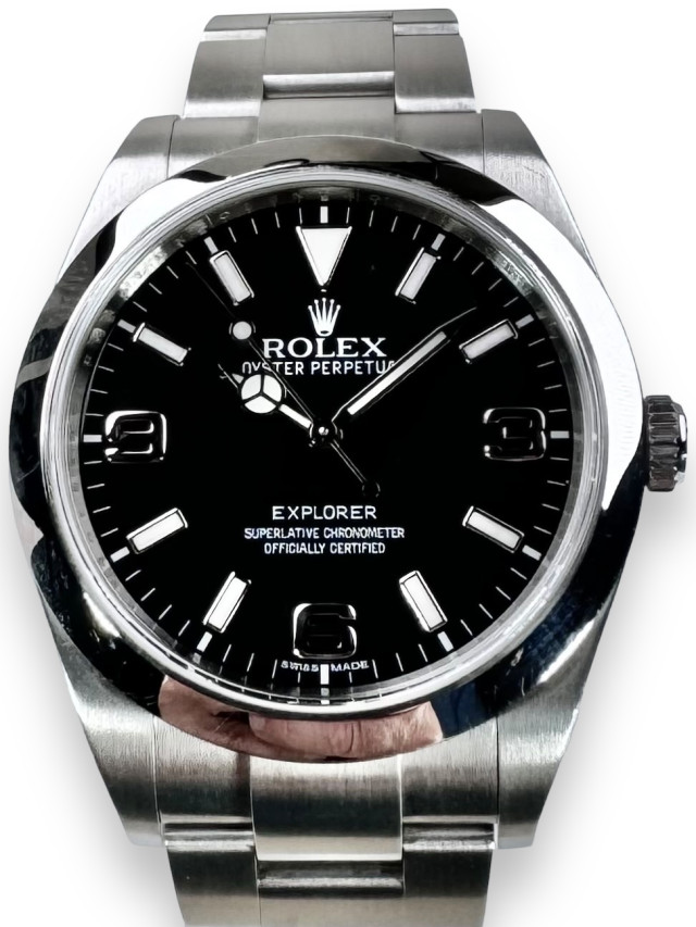 Rolex Explorer 214270 39mm